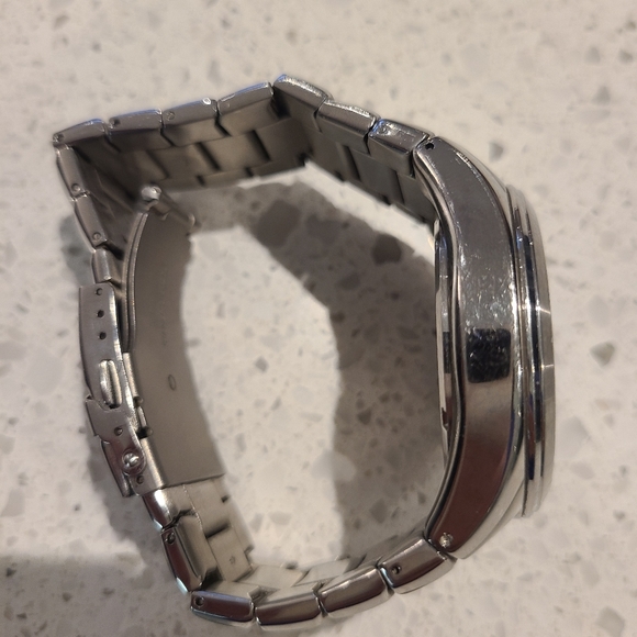 Michael Hill Stainless Steel Watch 9324 - Picture 9 of 9